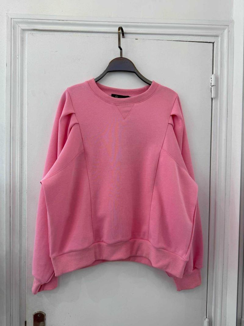 Colorful Sweat