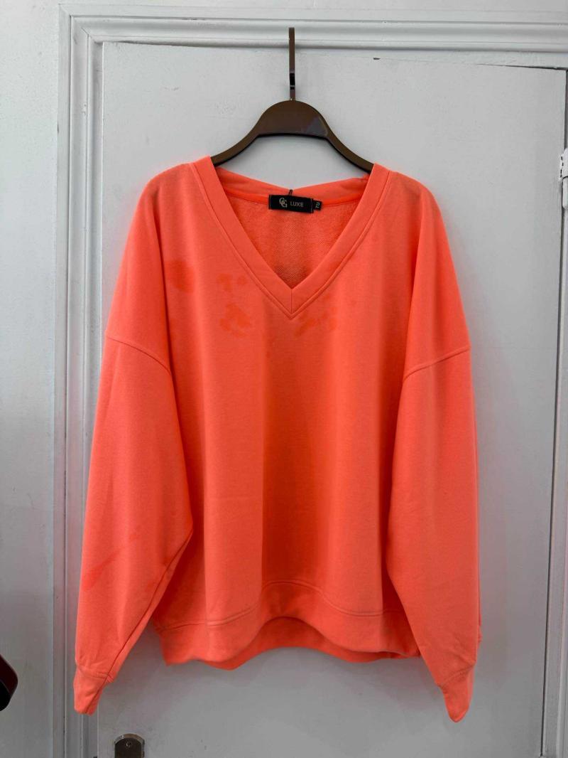 V Neck Sweat
