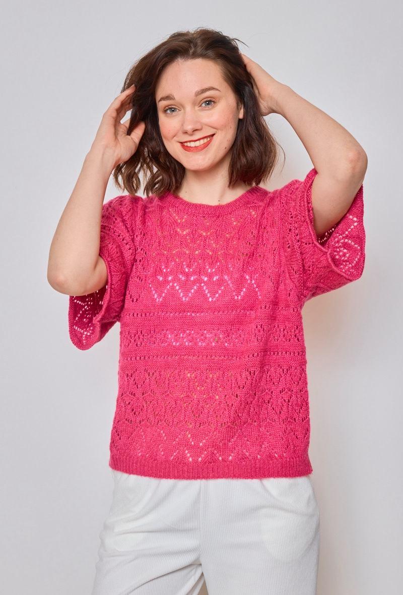 knit t-shirt